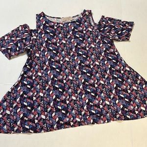 **CLEARANCE** EUC 1X Philosophy Cold Shoulder Top